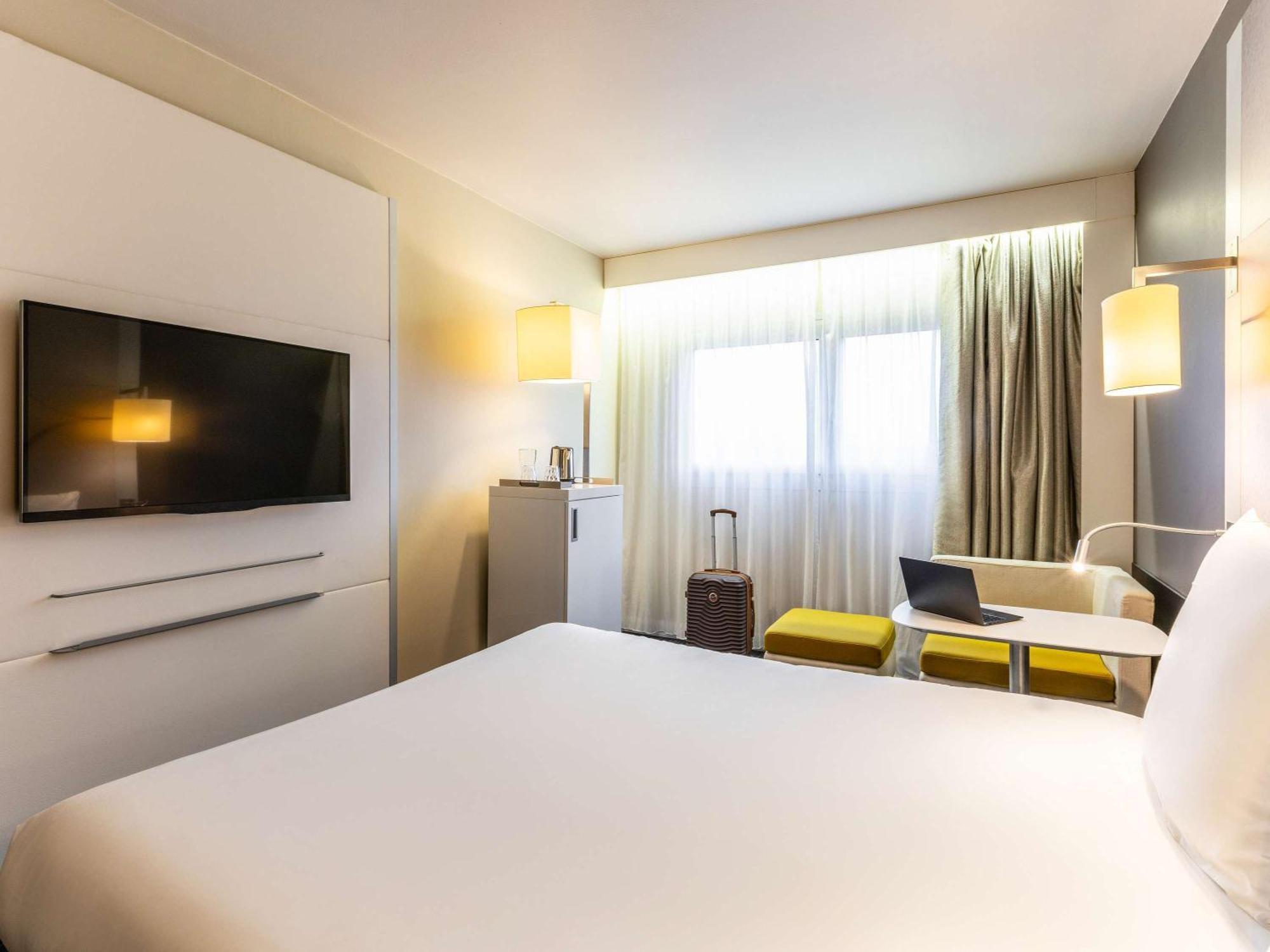 Mercure Centre Hotel 4*