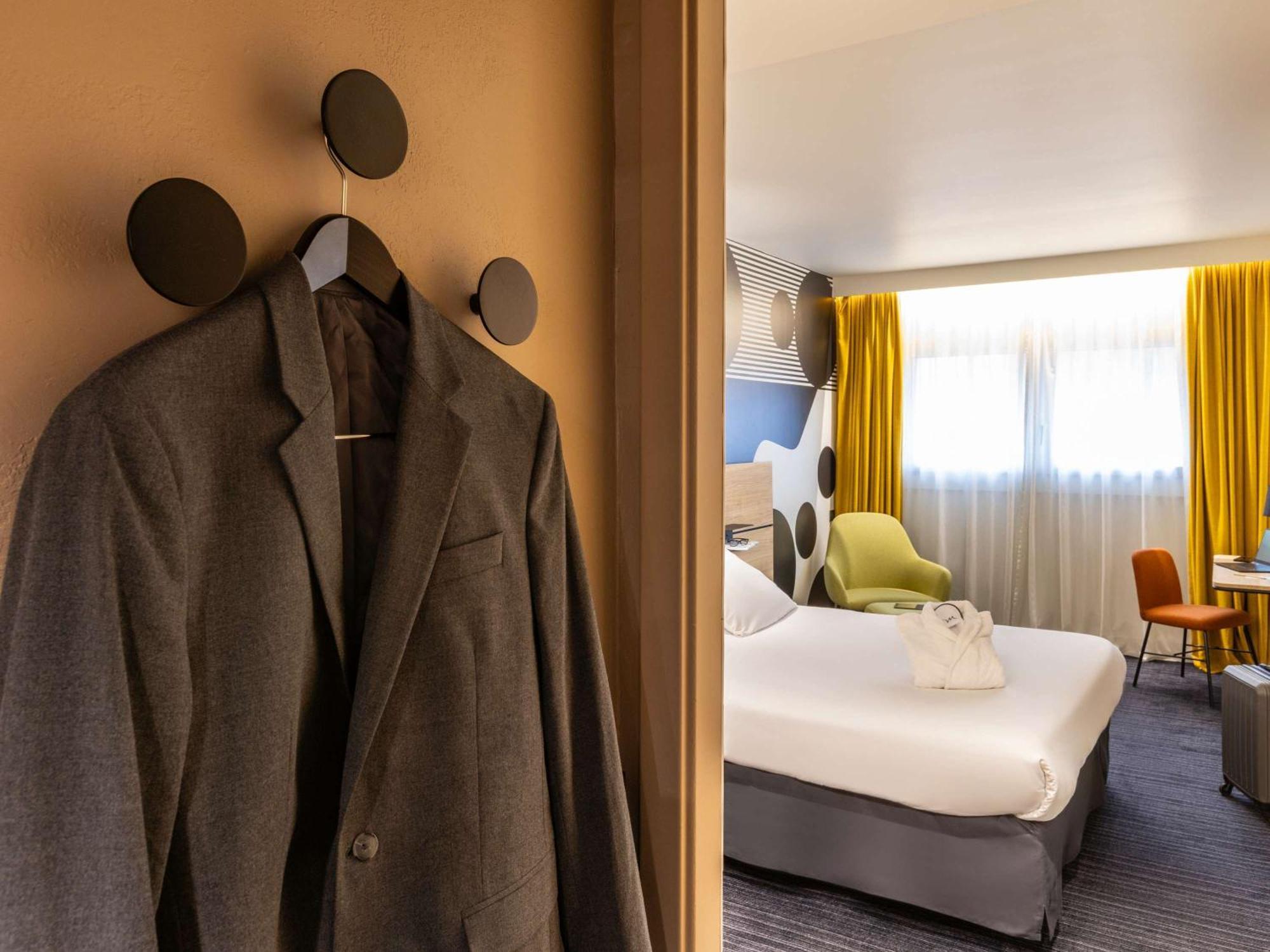 Mercure Centre Hotel 4*