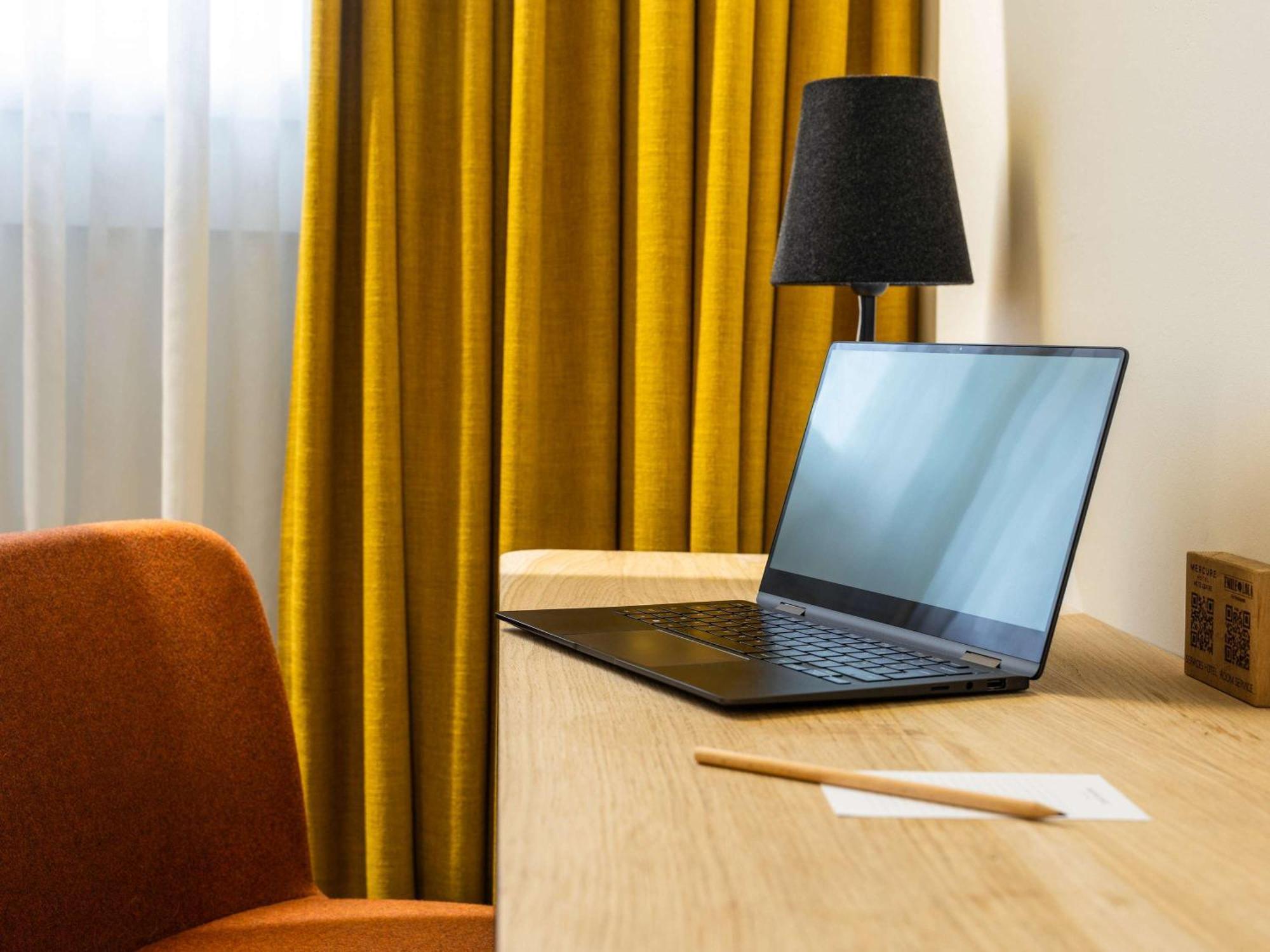 Mercure Centre Hotel 4*